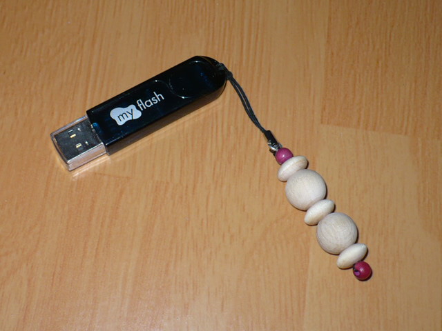 Přívěsek na flash disk